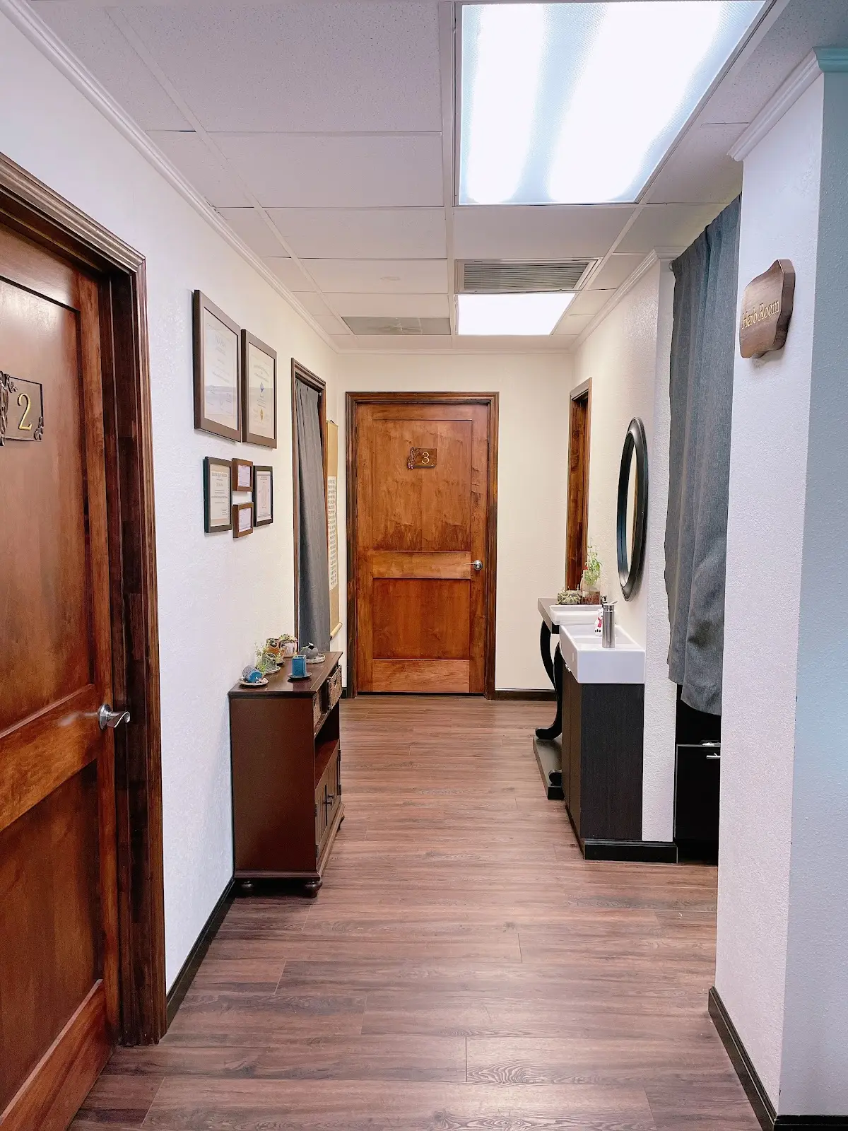 Mother Moon Acupuncture and Herb — Acupuncture in US-183, Austin
