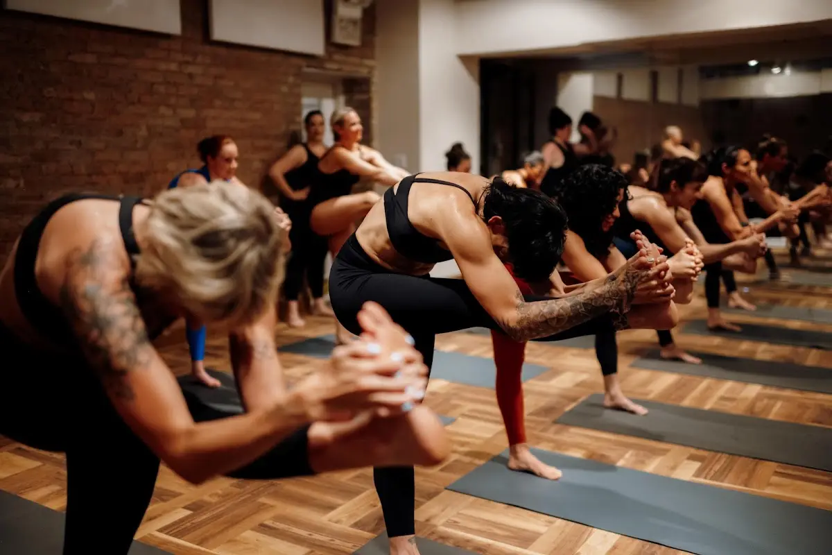 105F Hot Yoga, Pilates & Wellness - Lincoln Park — Yoga, Tai Chi & Pilates in N Clark St, Chicago