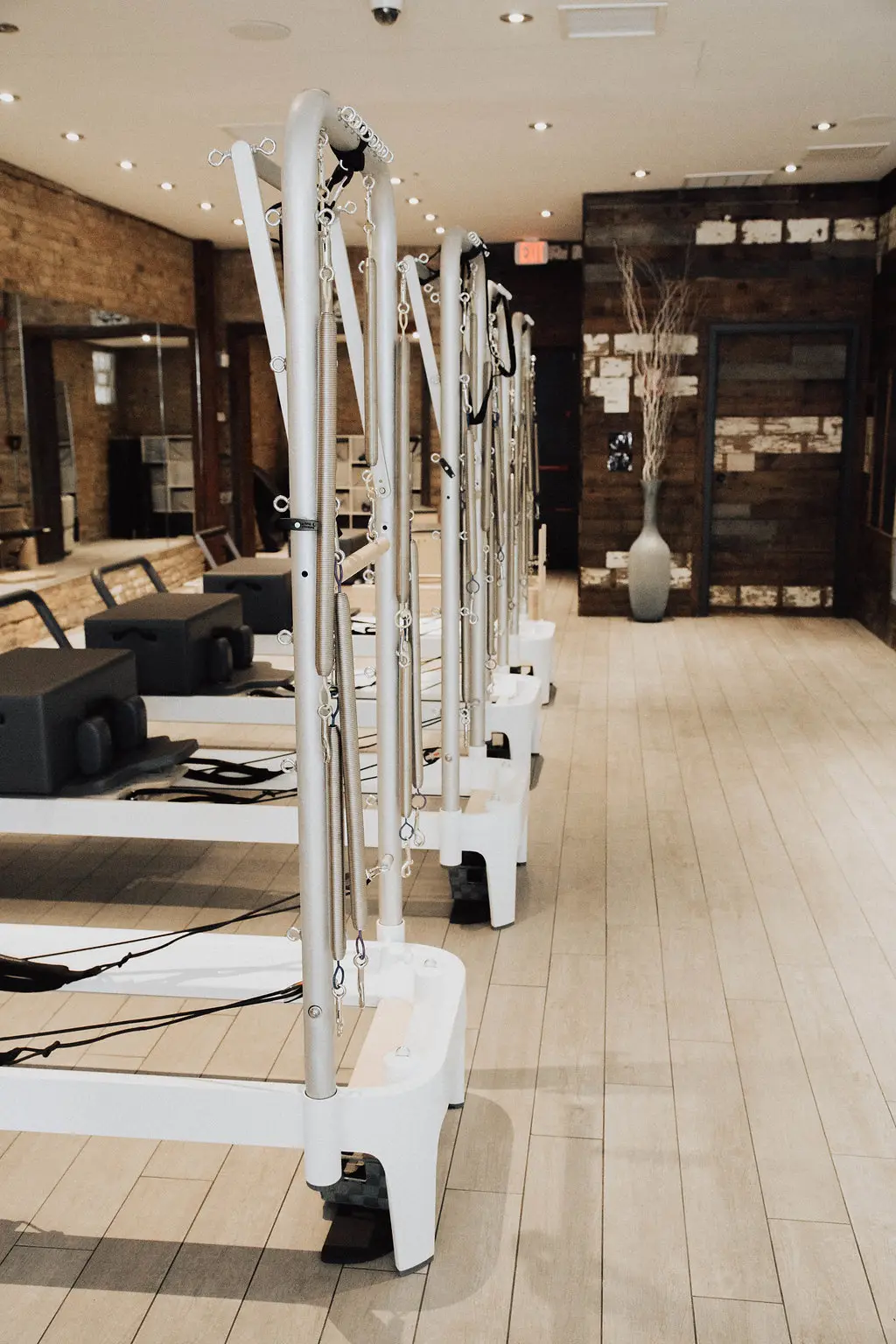 Ab&Flow Pilates Studio — Yoga, Tai Chi & Pilates in N Wells St, Chicago