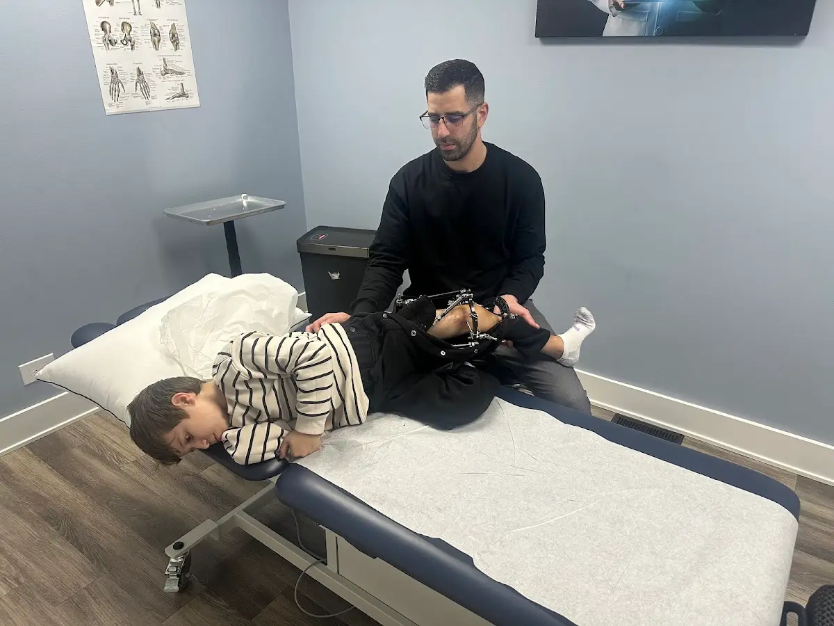 Avicenna Health Center & Physical Therapy — Physical & Rehabilitation Therapy in Palos Hills, Chicago