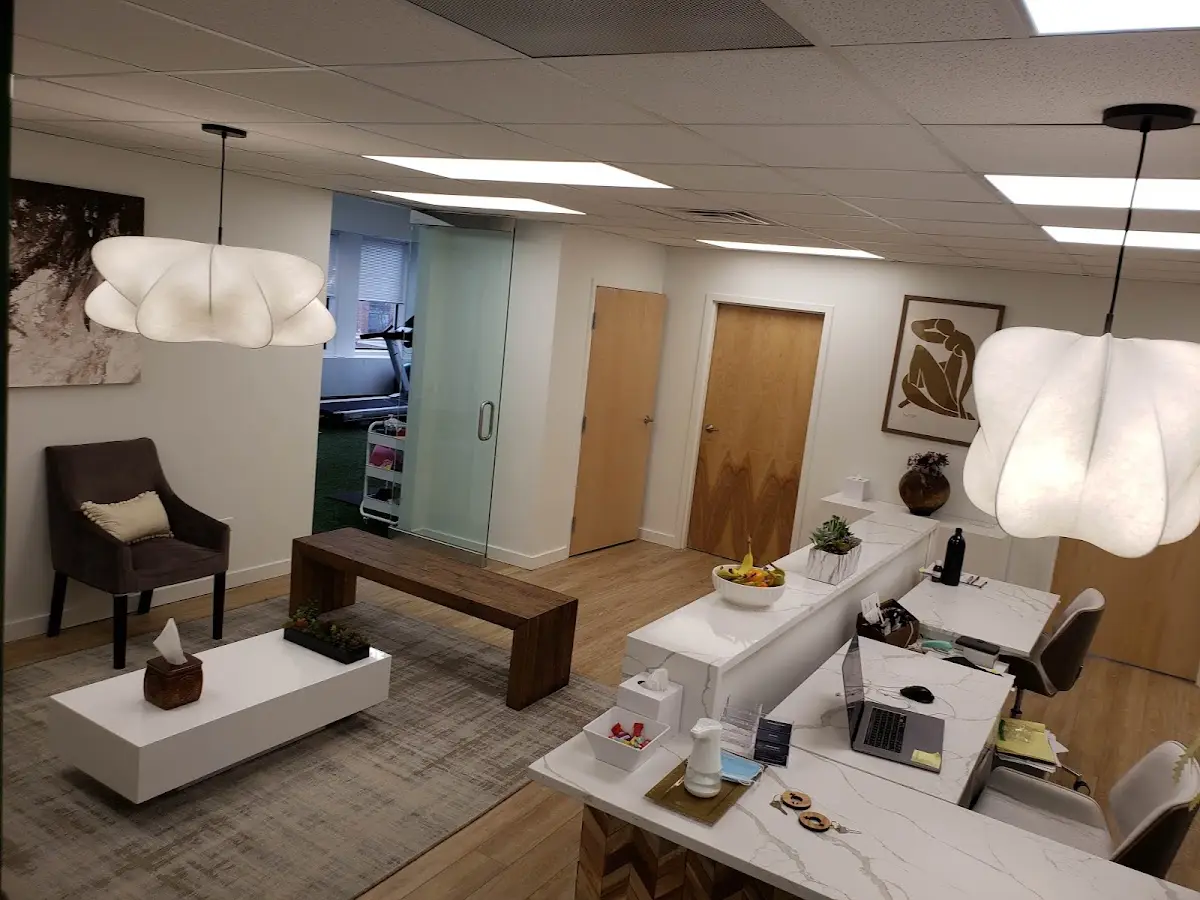 B-Health — Chiropractic in Oak Park, Chicago