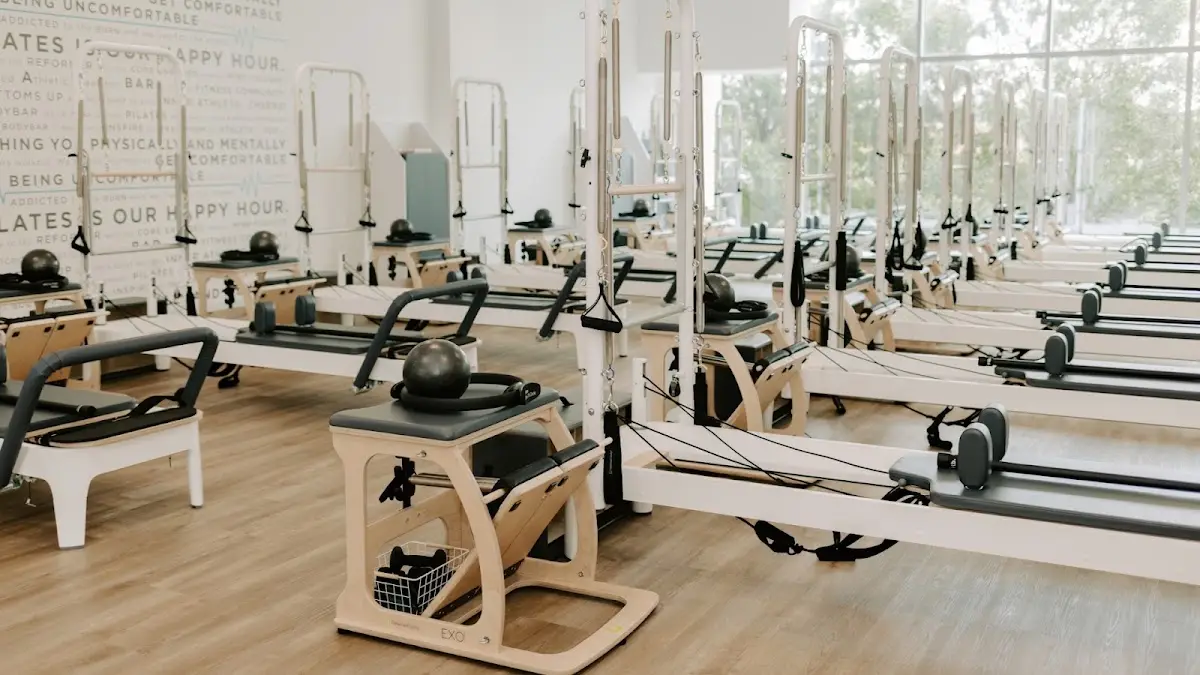 BODYBAR Pilates - Oak Park — Yoga, Tai Chi & Pilates in N Maple Ave, Chicago