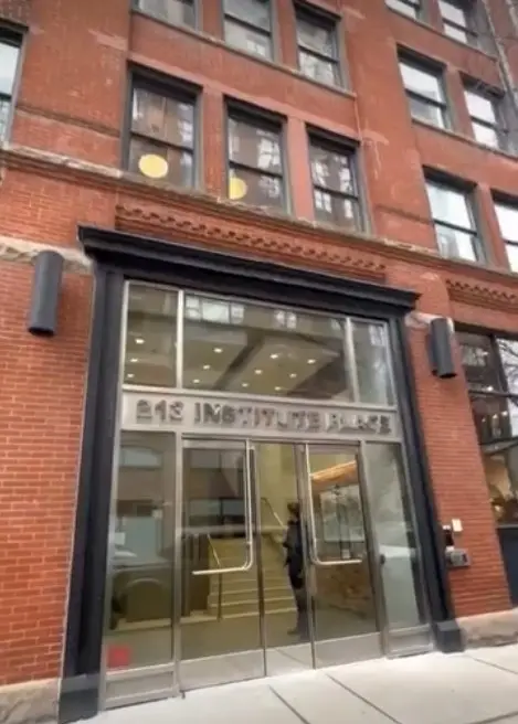 Confluent Relationship Therapy — Psychotherapy in W Institute Pl, Chicago