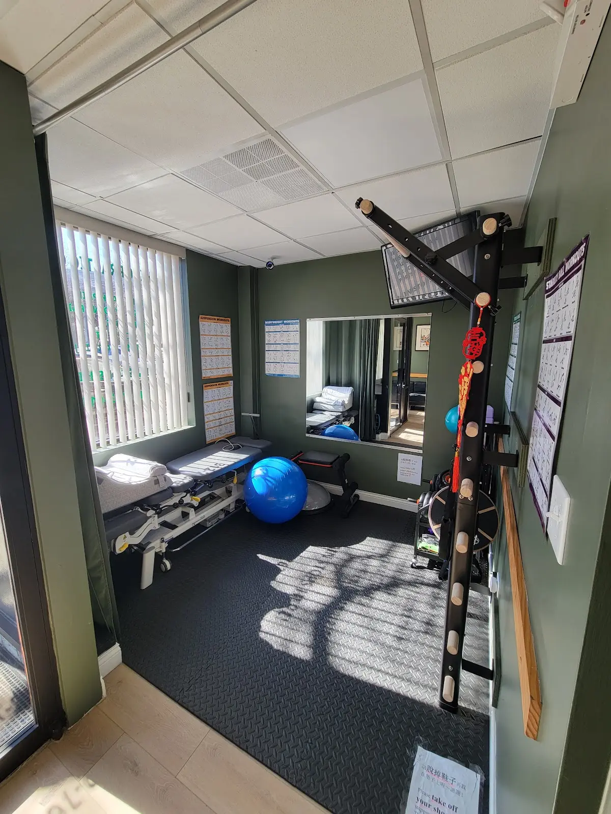 Evergreen Health&Wellness — Acupuncture in W 26th St A, Chicago