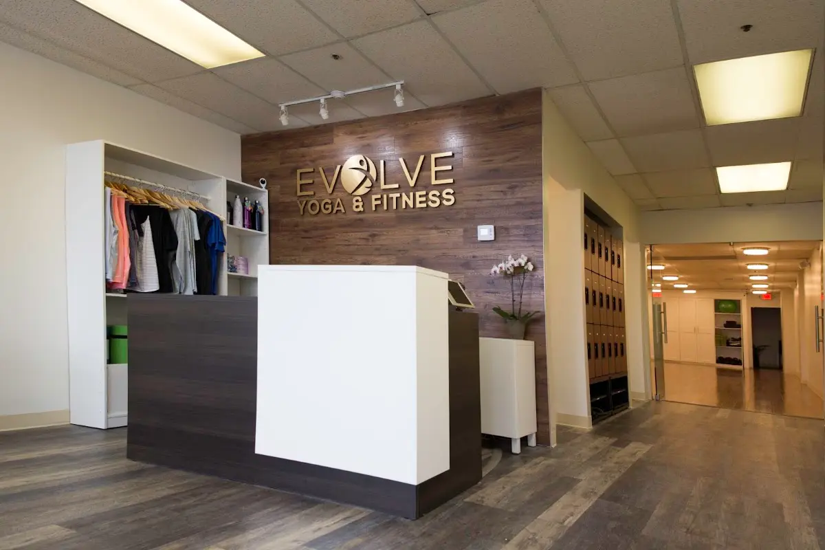 Evolve Yoga & Fitness Chicago — Yoga, Tai Chi & Pilates in W Foster Ave, Chicago