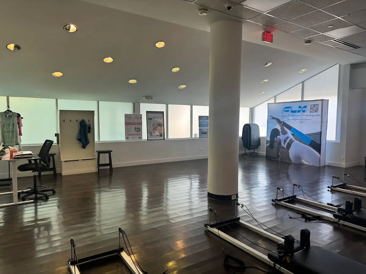 FLX Move Pilates - North Riverside Park Mall — Yoga, Tai Chi & Pilates in Cermak Rd East Entrance North Riverside, Chicago