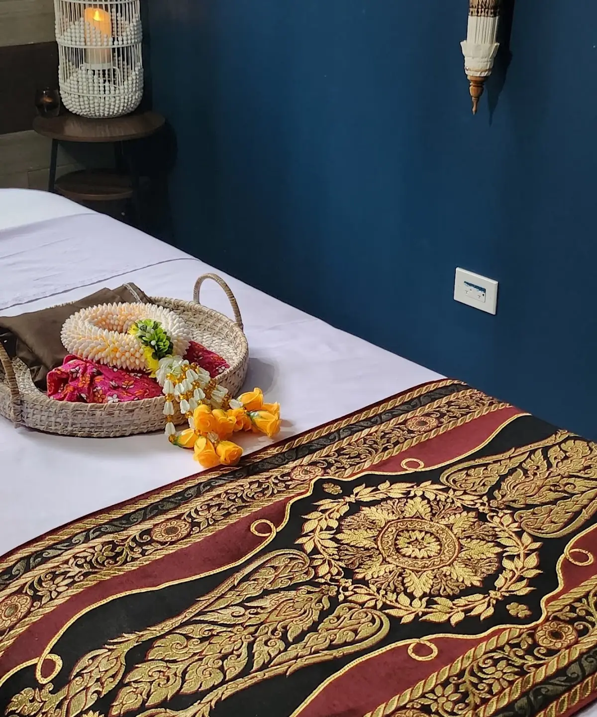 Haarn Thai Bodywork — Massage Therapy in Holly Ct, Chicago