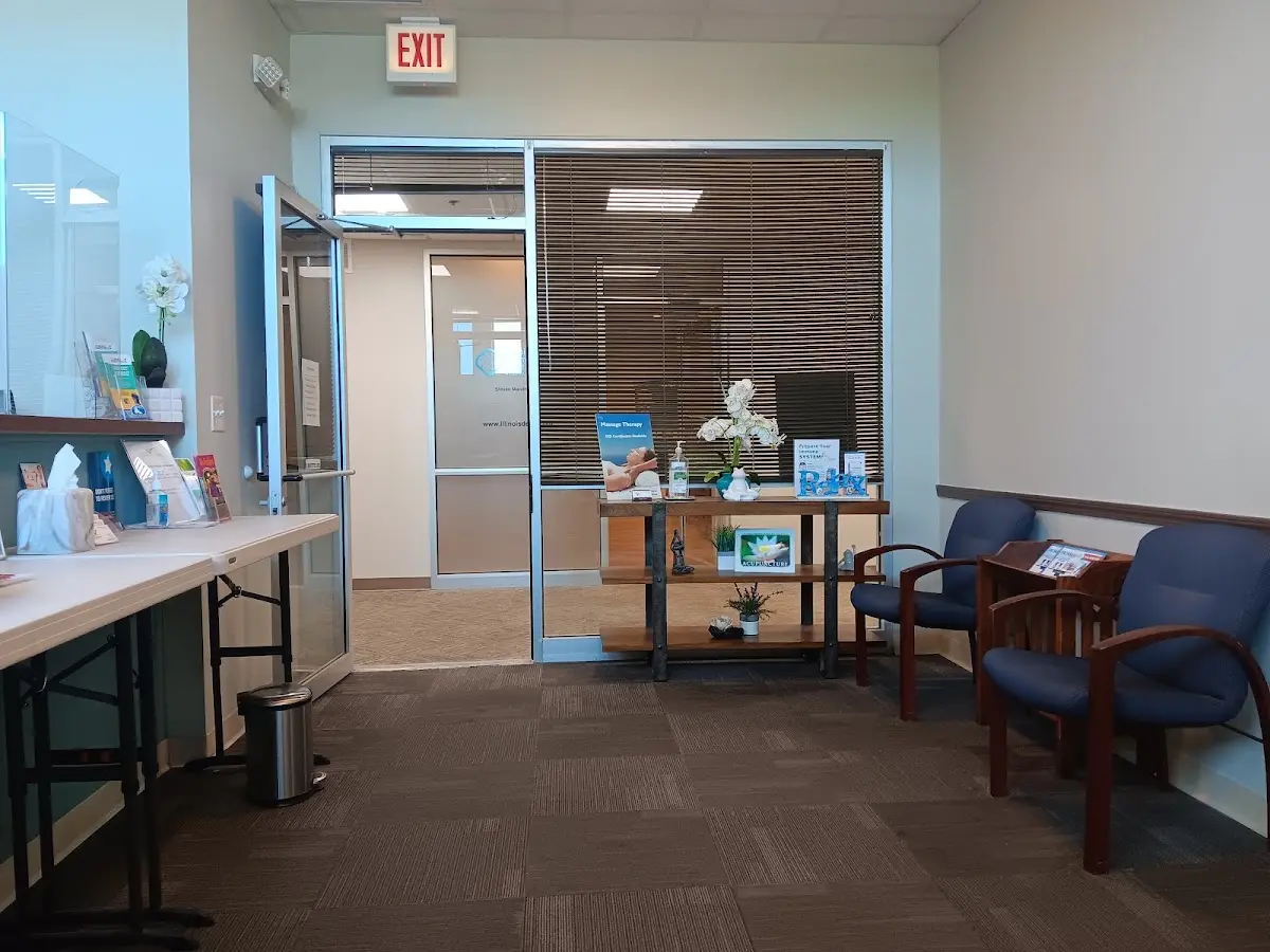 Hyde Park Chiropractic Wellness Center — Reiki & Energy Medicine in E 47th St Ste 201, Chicago
