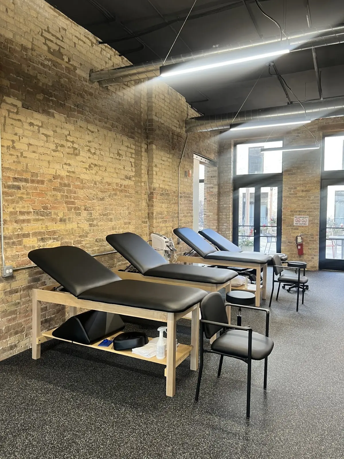 Ivy Rehab Physical Therapy — Physical & Rehabilitation Therapy in N Wells St, Chicago