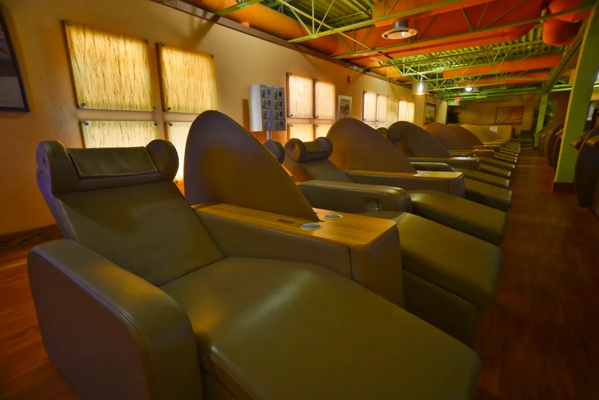 King Spa & Sauna — Massage Therapy in Civic Center Plaza, Chicago