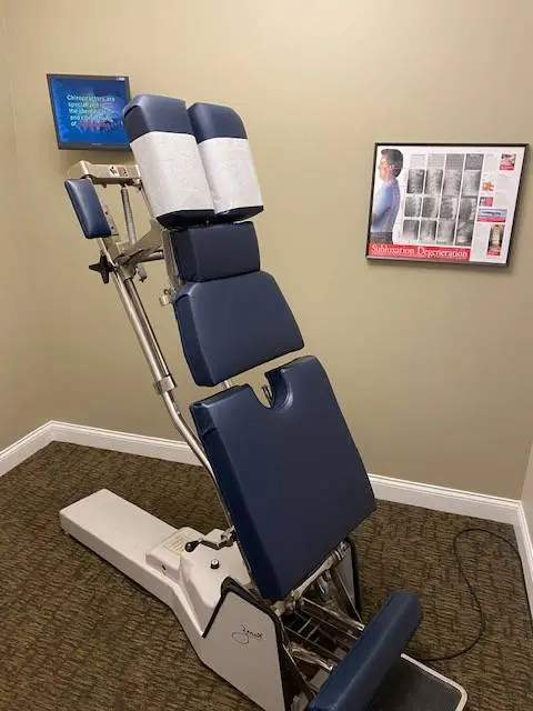 Knecht Chiropractic Clinic — Chiropractic in N Halsted St, Chicago