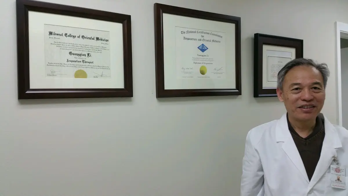 Lee Herbs LLC — Acupuncture in N Kedzie Ave, Chicago