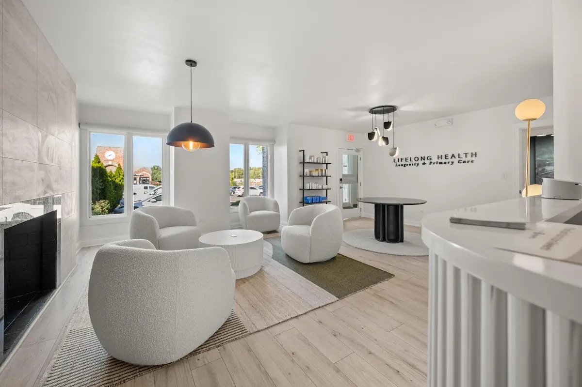 Lifelong Health — Hydropathy, Balneotherapy & SPA in E Ogden Ave, Chicago