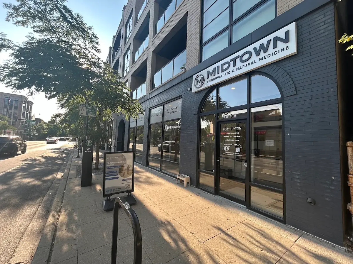 Midtown Chiropractic & Physical Therapy — Massage Therapy in W Belmont Ave, Chicago