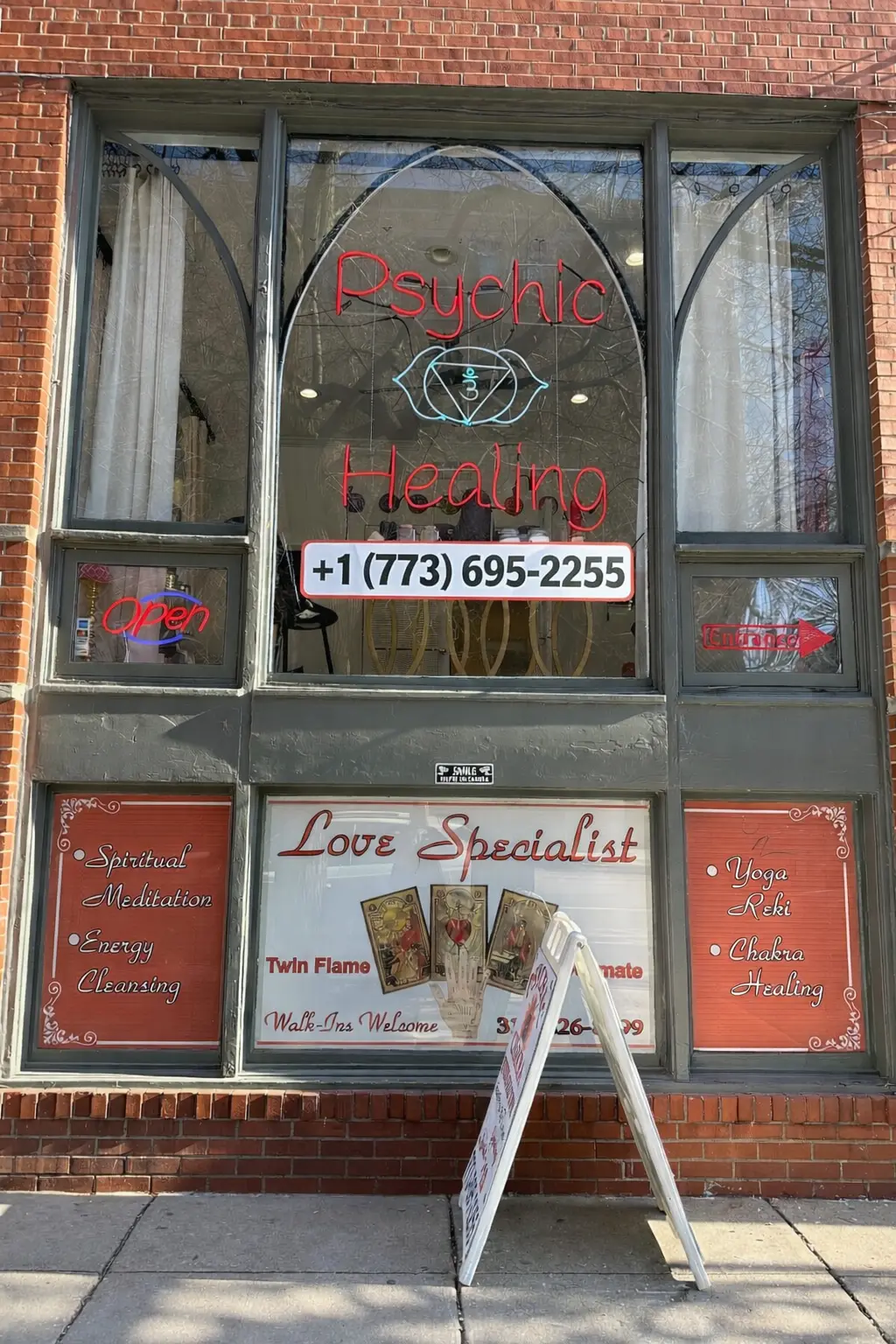 Old Town Psychic Chakra Studio — Reiki & Energy Medicine in N Wells St, Chicago