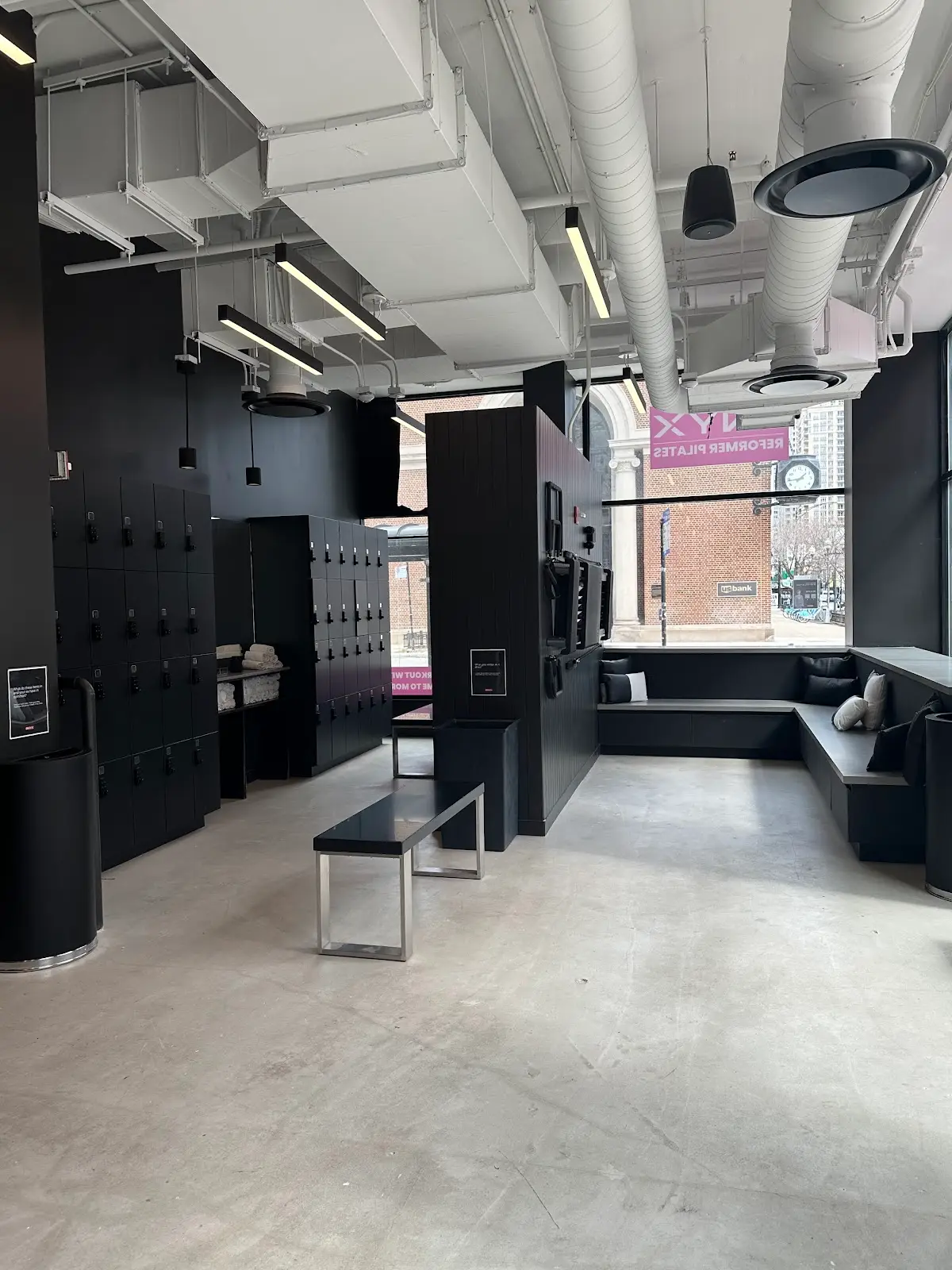 ONYX RIVER NORTH — Yoga, Tai Chi & Pilates in W Chicago Ave, Chicago