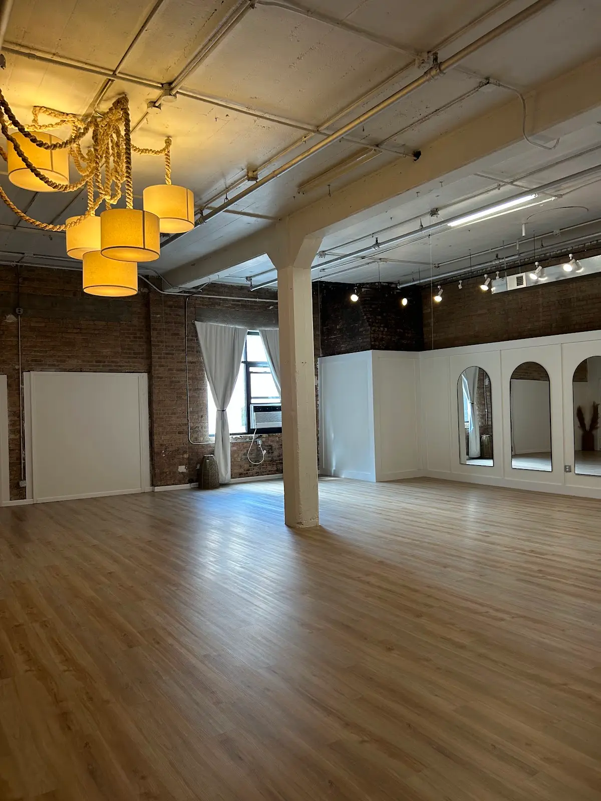 Studio Aura — Yoga, Tai Chi & Pilates in W 35th St Ste 401, Chicago