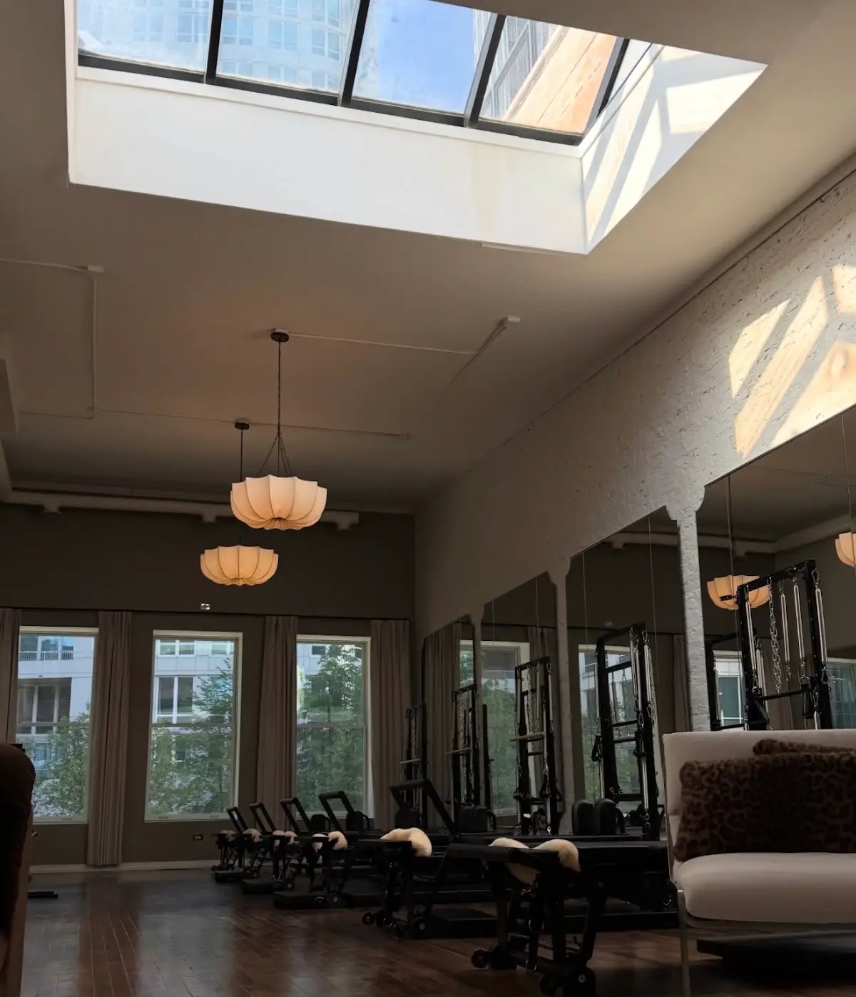The Roe Pilates — Yoga, Tai Chi & Pilates in W Kinzie St, Chicago