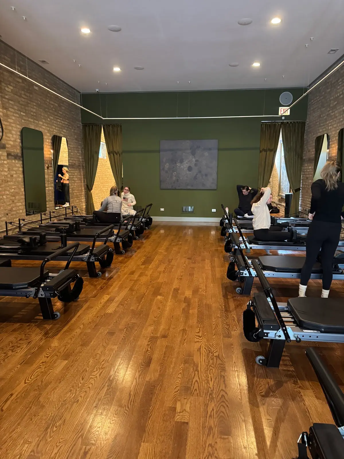 Vinyl Pilates — Yoga, Tai Chi & Pilates in W Fullerton Ave, Chicago