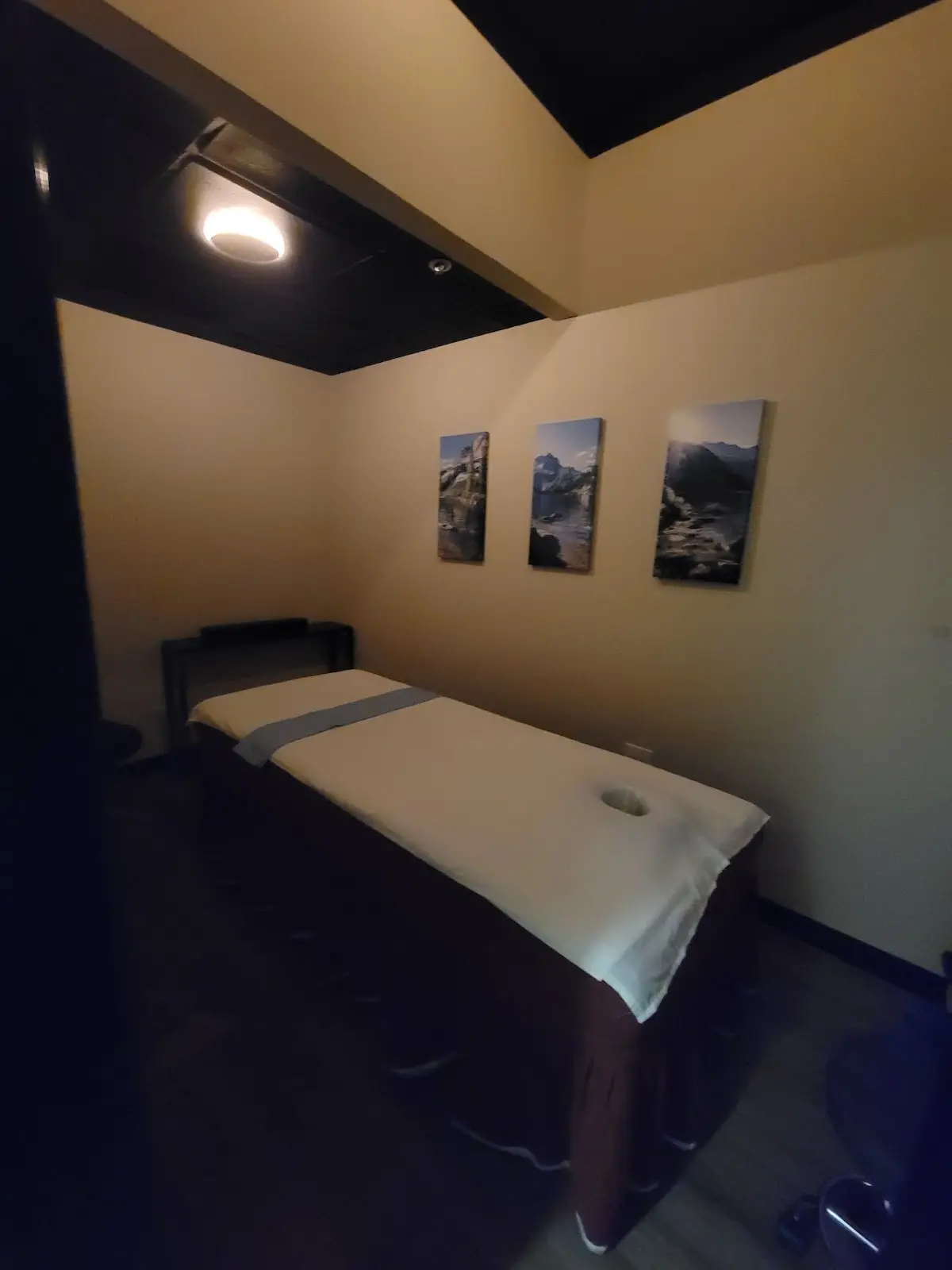 ABSOLUTE MASSAGE SPA, LLC — Massage Therapy in 140 Midway Rd, Dallas