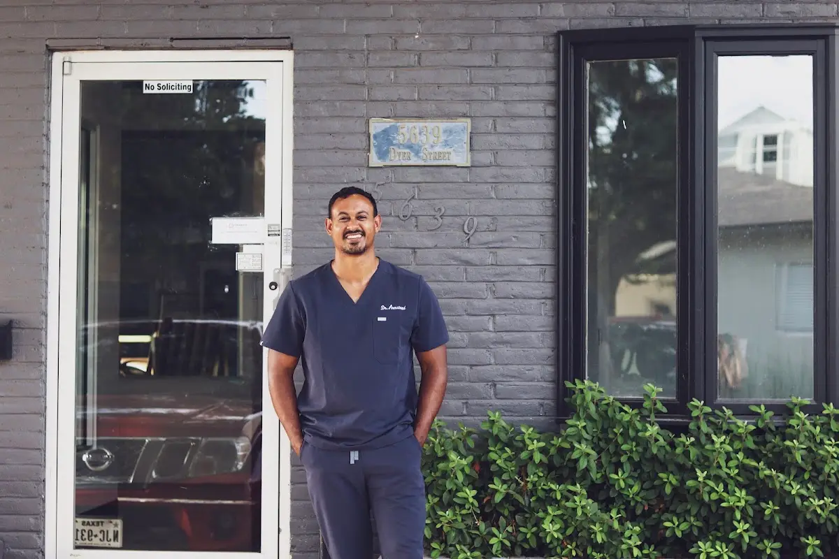 Armstead Health & Wellness Chiropractic — Chiropractic in Dyer St, Dallas