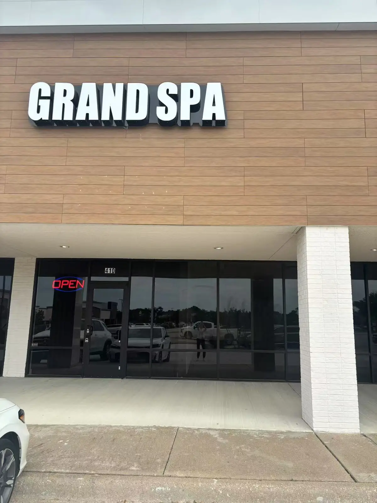 Grand Spa — Massage Therapy in Campbell Rd Ste 410, Dallas