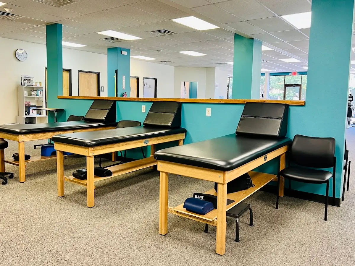 Green Oaks Physical Therapy — Physical & Rehabilitation Therapy in Irving, Dallas