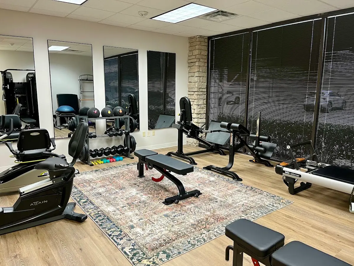 RE+FORM Physical Therapy and Wellness — Physical & Rehabilitation Therapy in Knoll Trail Dr, Dallas