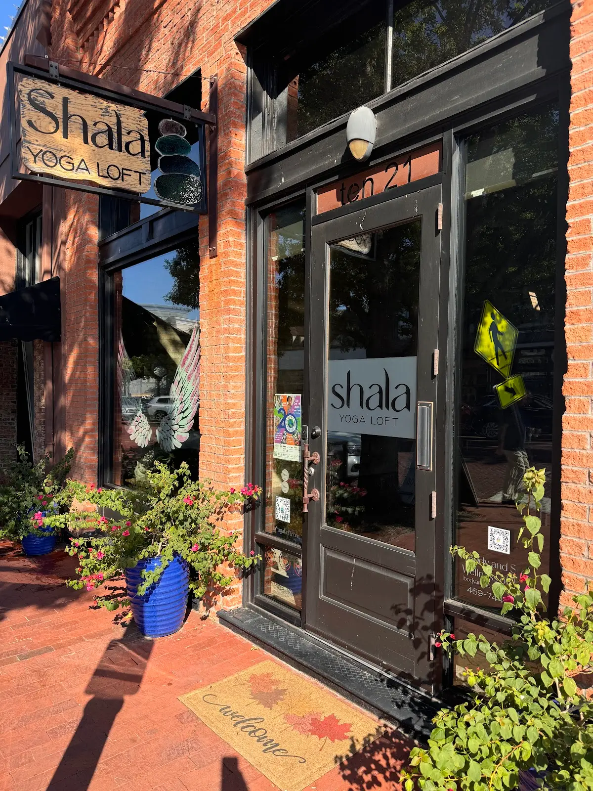 Shala Yoga Loft — Yoga, Tai Chi & Pilates in E 15th St, Dallas