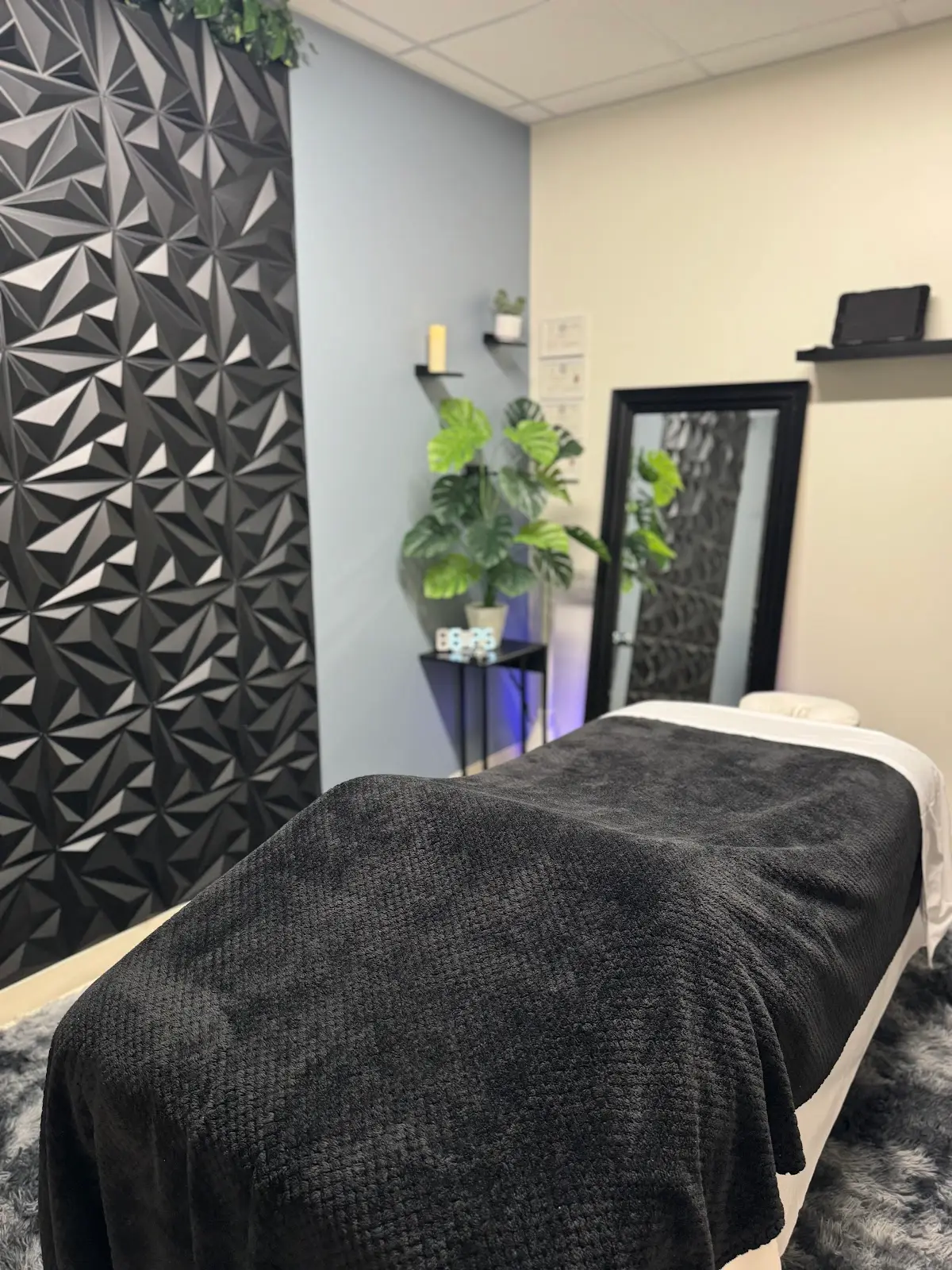 Touched Therapeutic Massage & Bodywork — Massage Therapy in Forth floor West Tower, Dallas