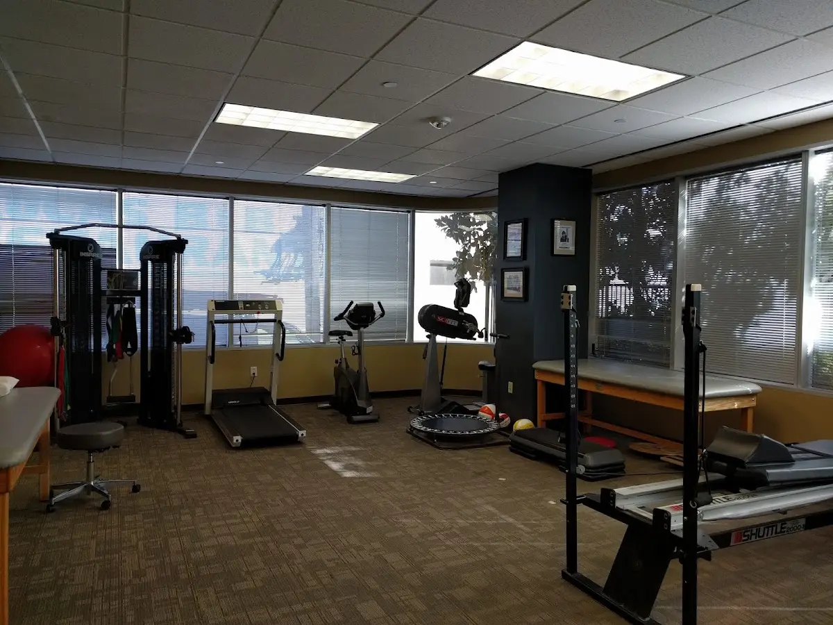 Uptown Orthopedic Manual Physical Therapy Institute — Physical & Rehabilitation Therapy in Oak Lawn Ave, Dallas