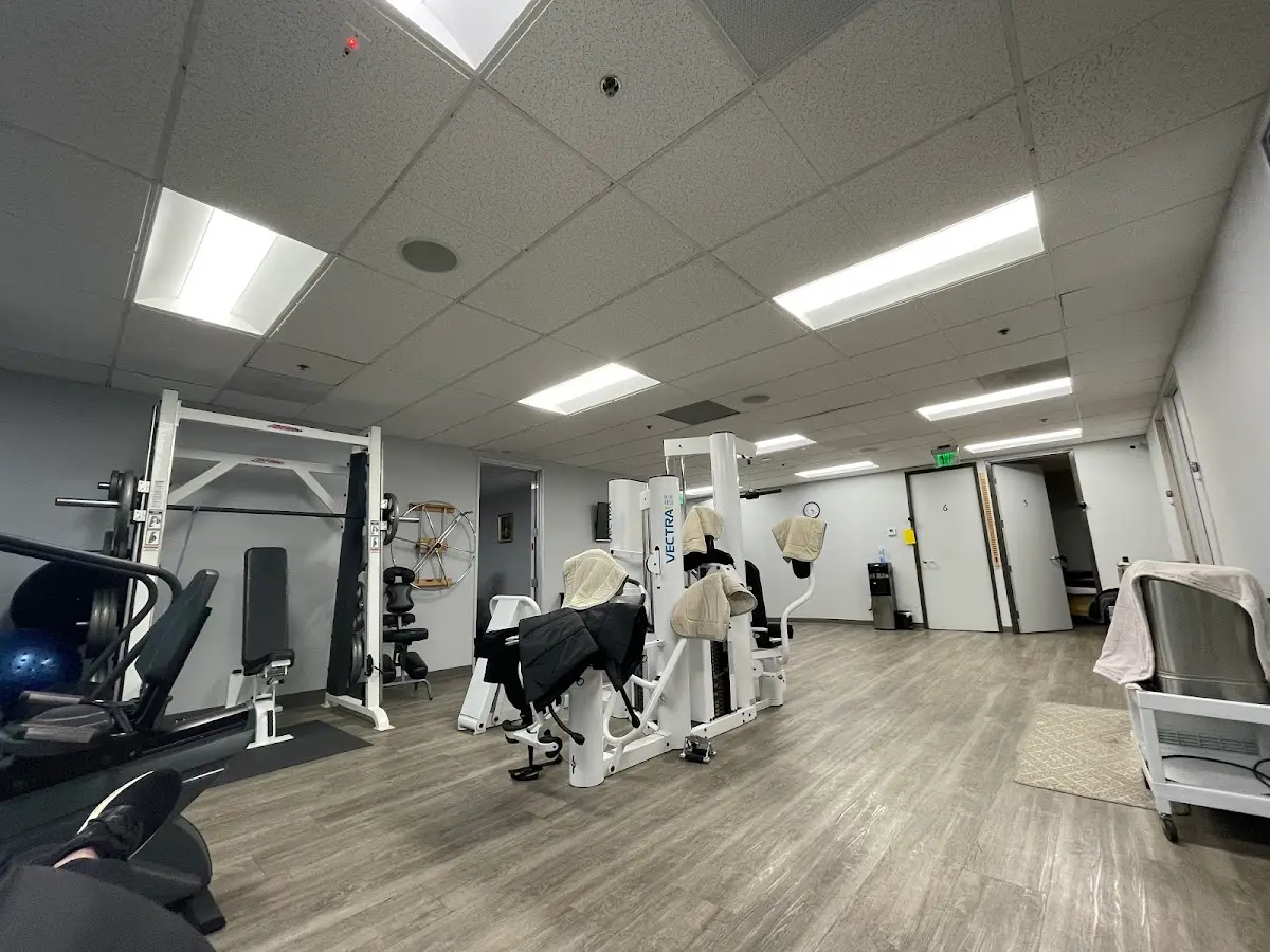 Ace Chiropractic Clinic — Massage Therapy in W Broadway Ste 440, Los Angeles