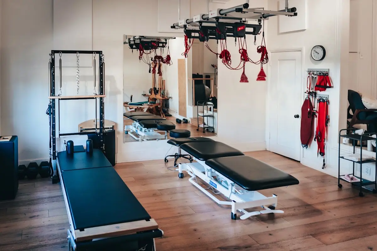 Align Physical Therapy & Chiropractic — Chiropractic in N Larchmont Blvd, Los Angeles