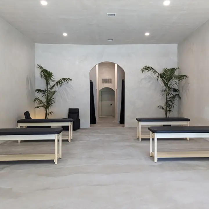 Aligned Health and Wellness — Massage Therapy in Santa Monica Blvd, Los Angeles