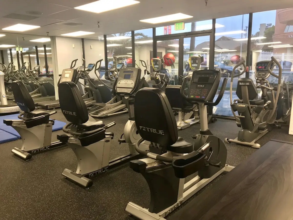 Back 2 Health Physical Therapy — Massage Therapy in N La Brea Ave Ste 3, Los Angeles
