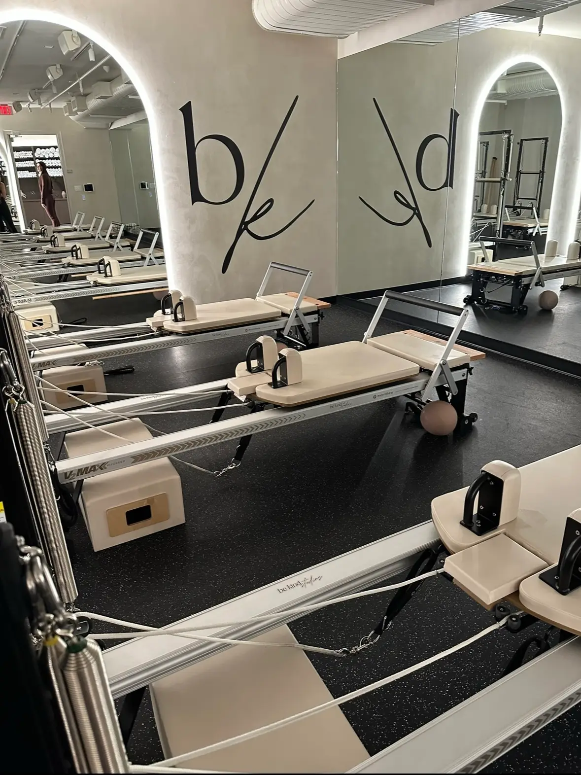 BE KIND STUDIOS CALABASAS — Yoga, Tai Chi & Pilates in Park Sorrento Unit A1, Los Angeles