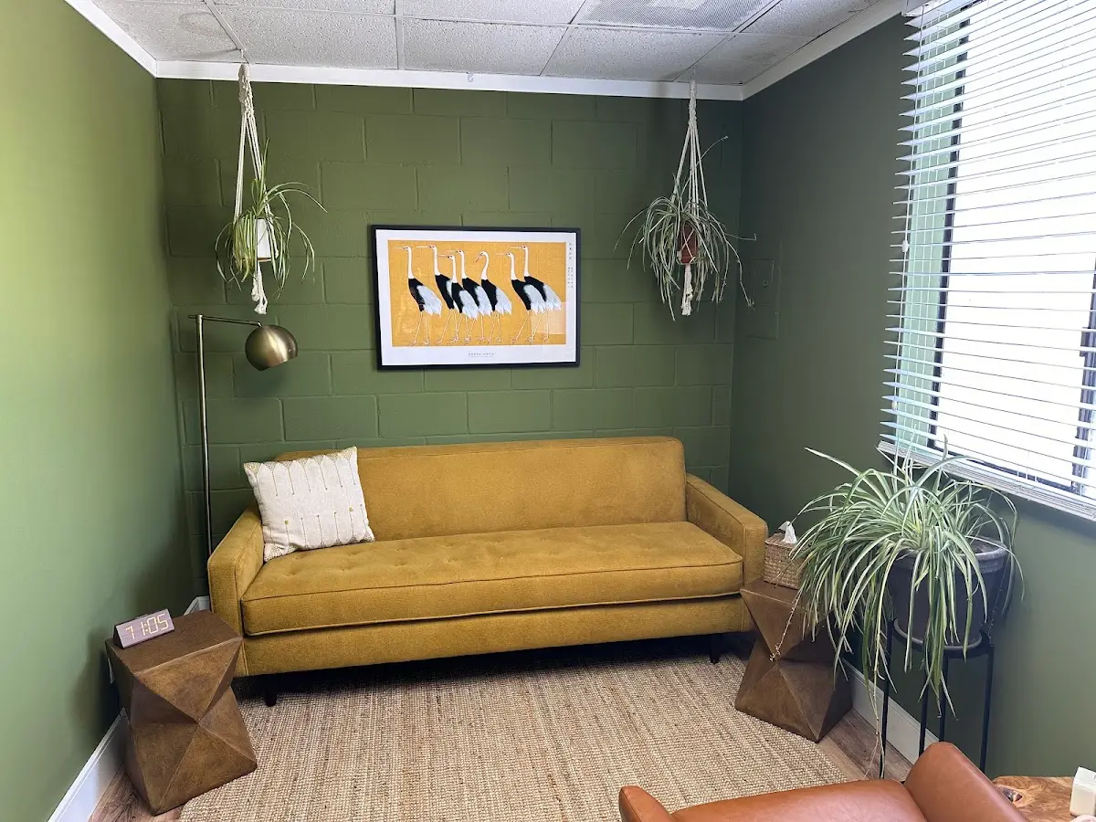 California Relationship Clinic — Psychotherapy in Glendale Blvd, Los Angeles