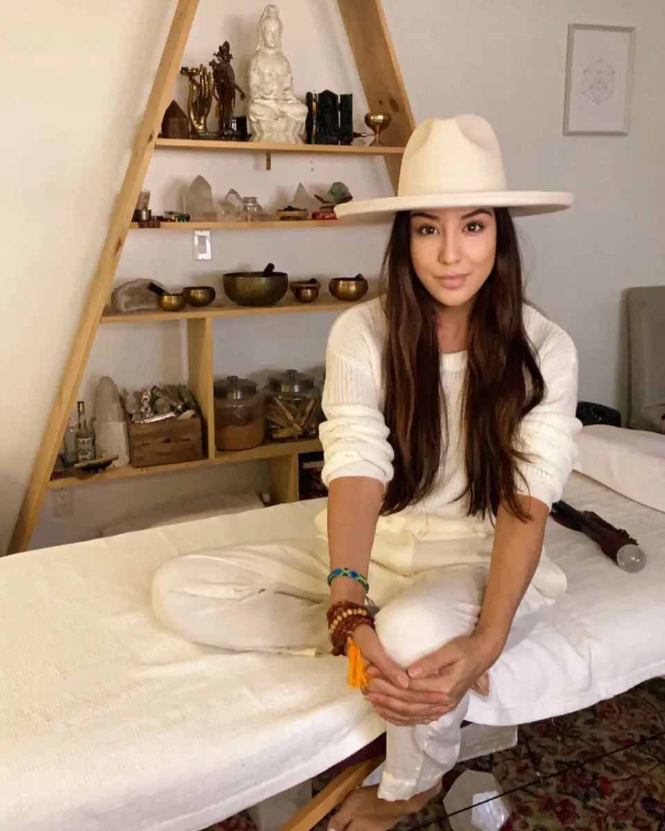 Christina Galvez, Reiki Master Energy Healer — Reiki & Energy Medicine in S Robertson Blvd #2, Los Angeles