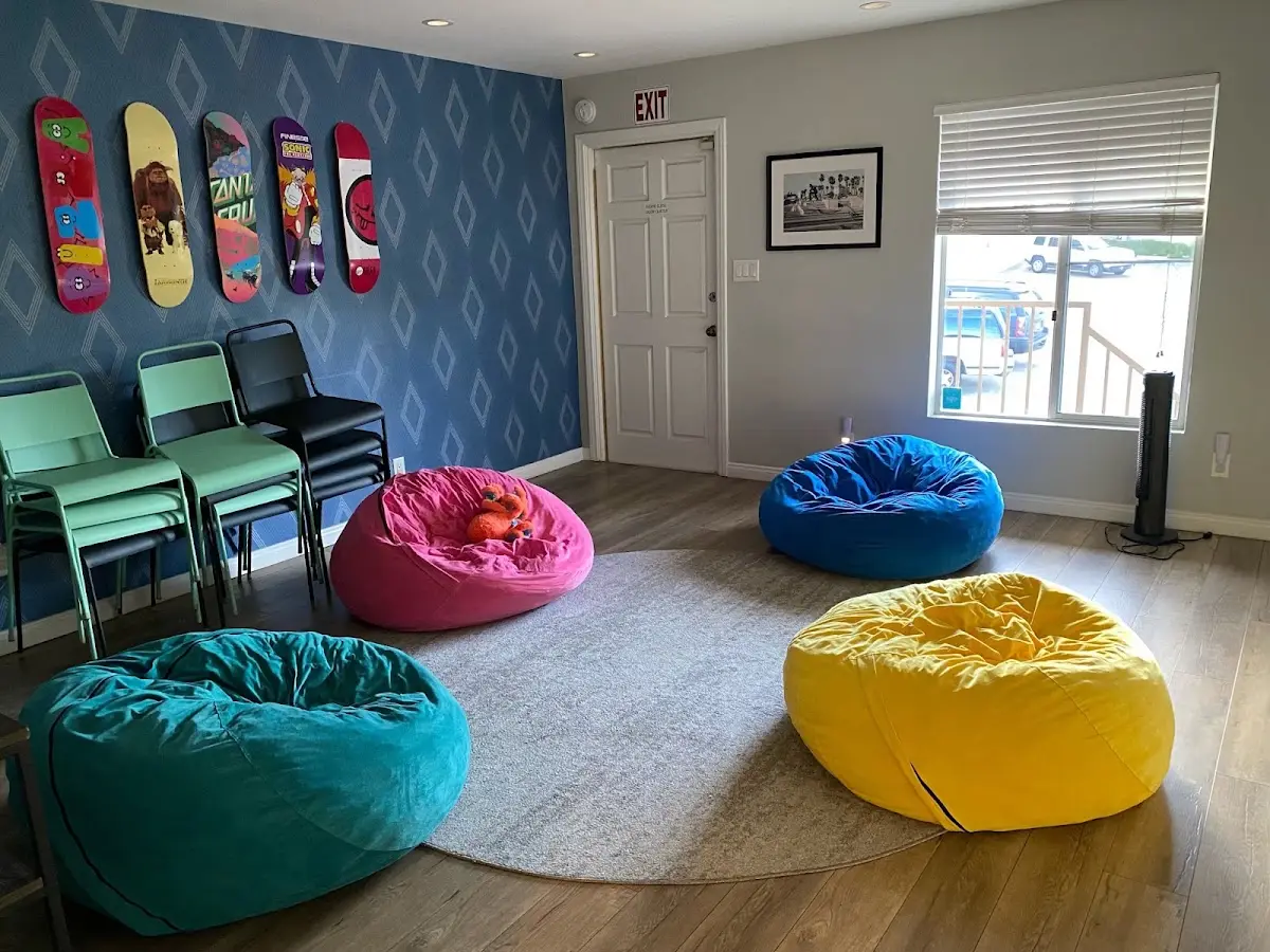Clear Behavioral Health -Teen Mental Health Services in Manhattan Beach — Psychotherapy in N Sepulveda Blvd b, Los Angeles
