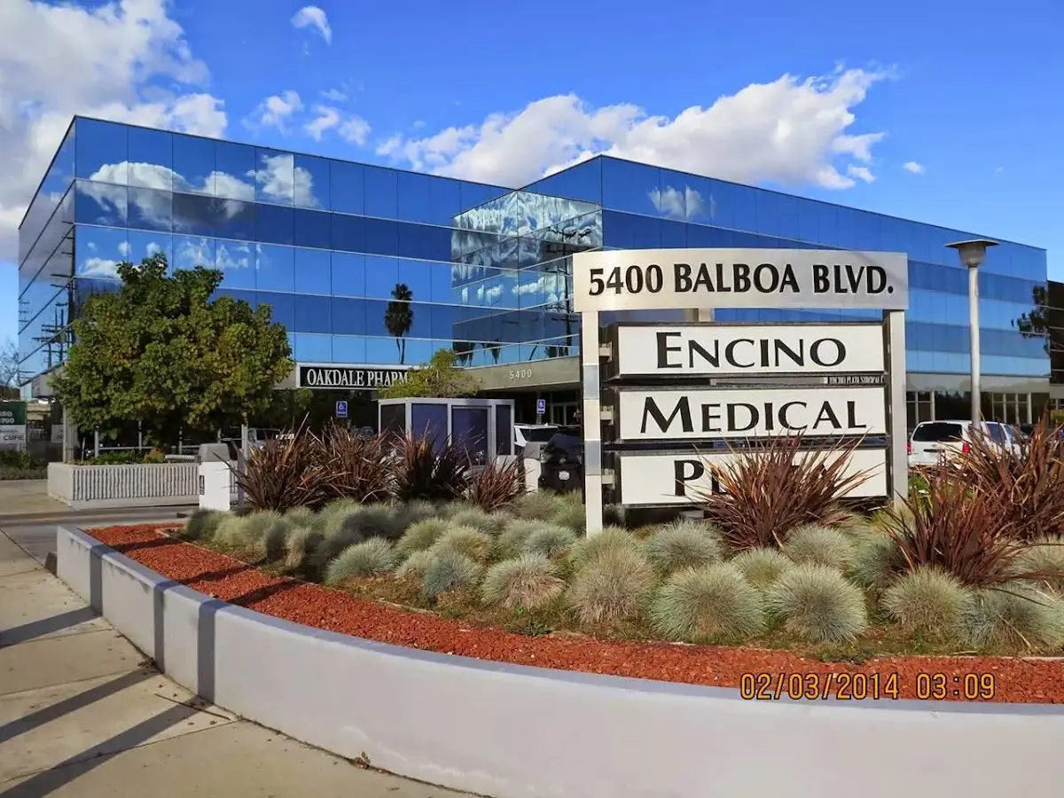 Encino Holistic Dentistry - Dr. Linda Makuta, DDS — Naturopathic Medicine in Encino, Los Angeles