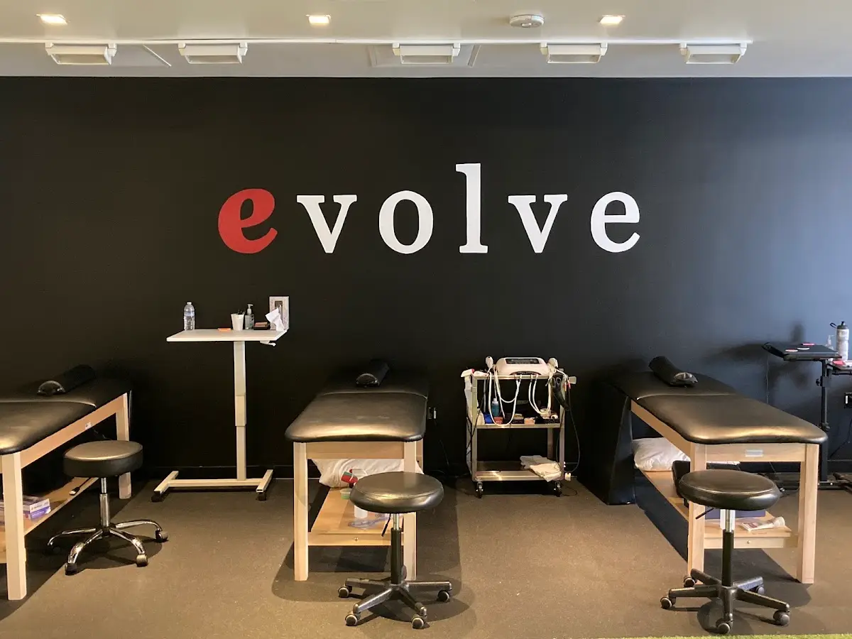 Evolution Physical Therapy and Fitness - Brentwood — Physical & Rehabilitation Therapy in Wilshire Blvd, Los Angeles