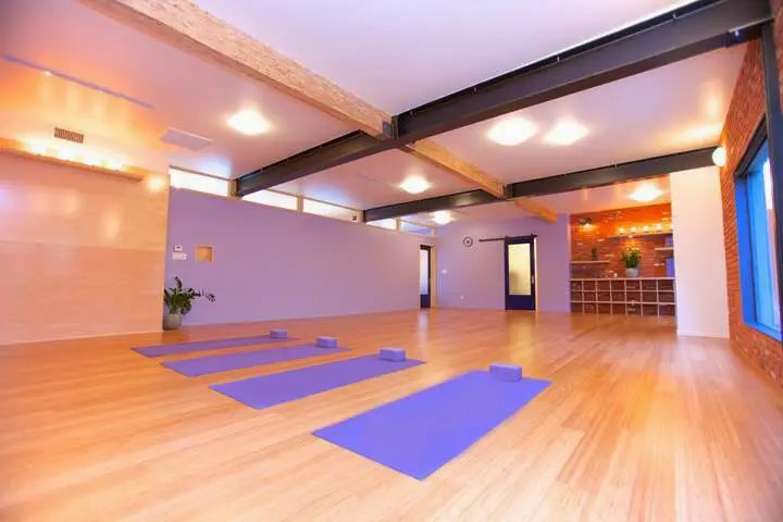 Forward Fold Yoga — Yoga, Tai Chi & Pilates in Ventura Blvd, Los Angeles
