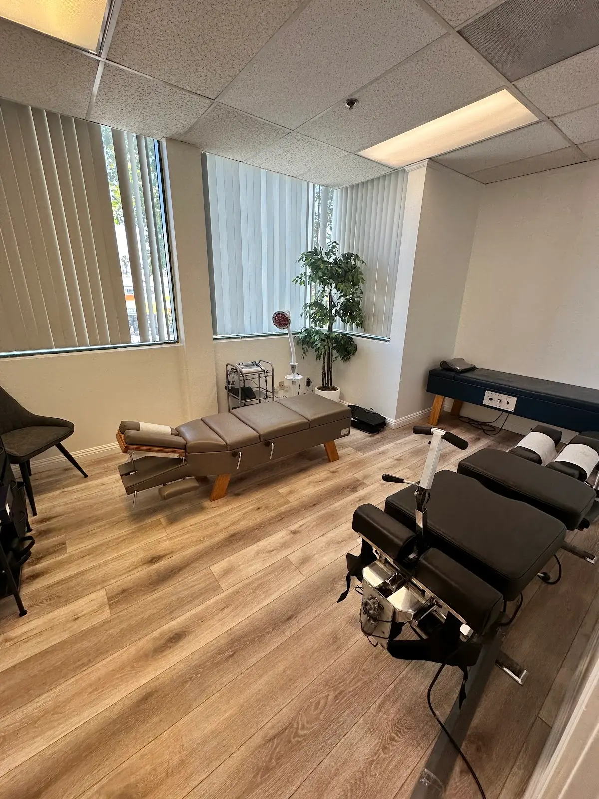 Glendale Chiropractic and Spine Clinic — Chiropractic in Glendale, Los Angeles