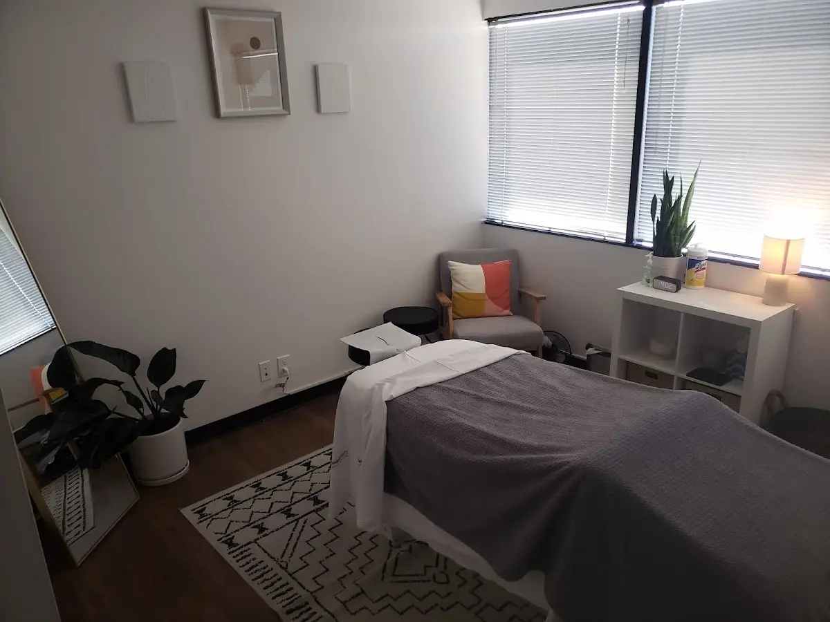 Hernandez Chiropractic & Wellness — Chiropractic in Long Beach, Los Angeles