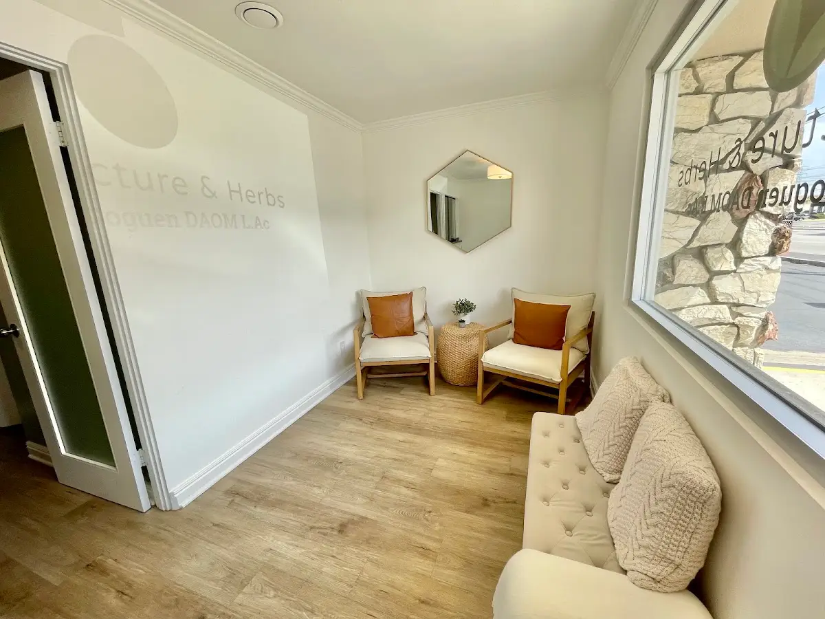 Holly B. Goguen, Lac — Acupuncture in Redondo Beach, Los Angeles
