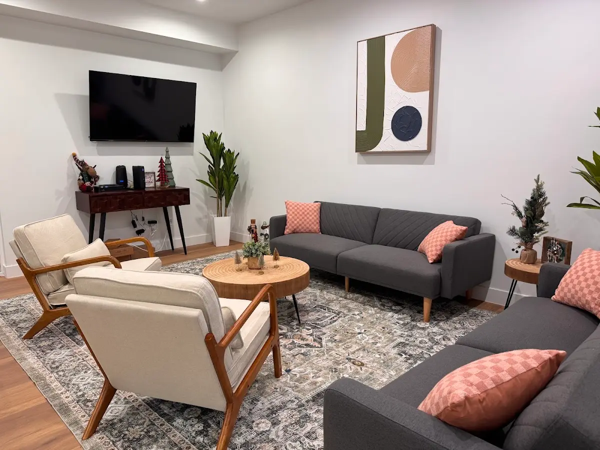Invigorate Behavioral Health Counseling Center — Psychotherapy in Melrose Ave, Los Angeles