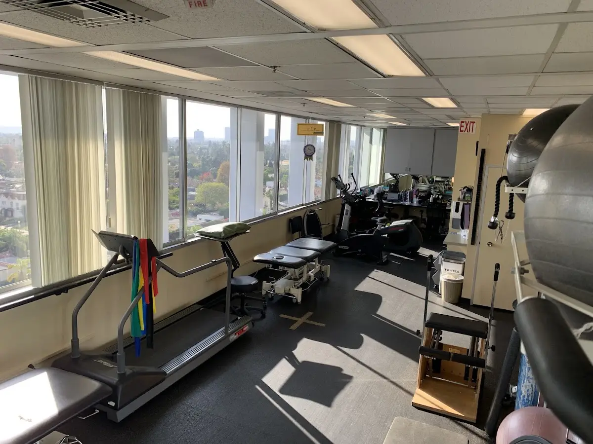 Larchmont Physical Therapy — Physical & Rehabilitation Therapy in N Larchmont Blvd, Los Angeles