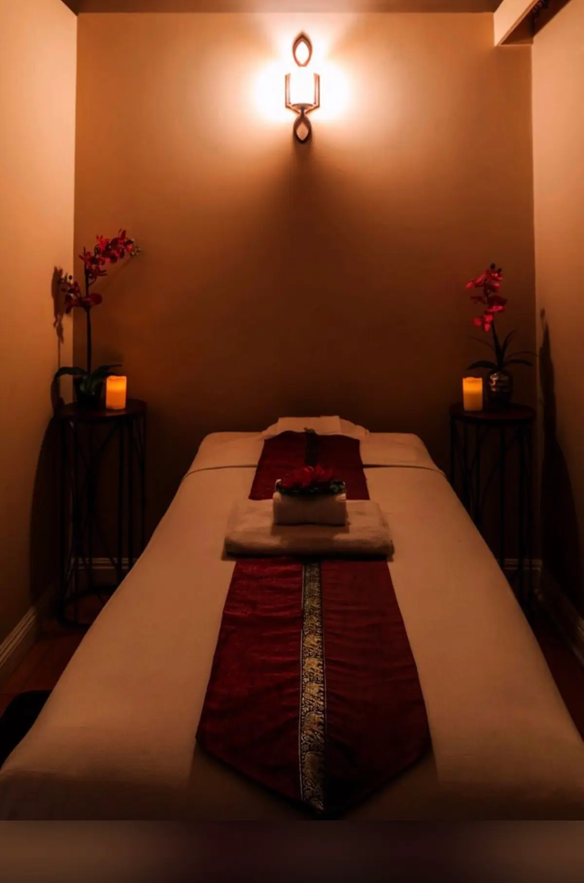 Leela Spa & Thai Massage — Massage Therapy in Sunset Blvd, Los Angeles