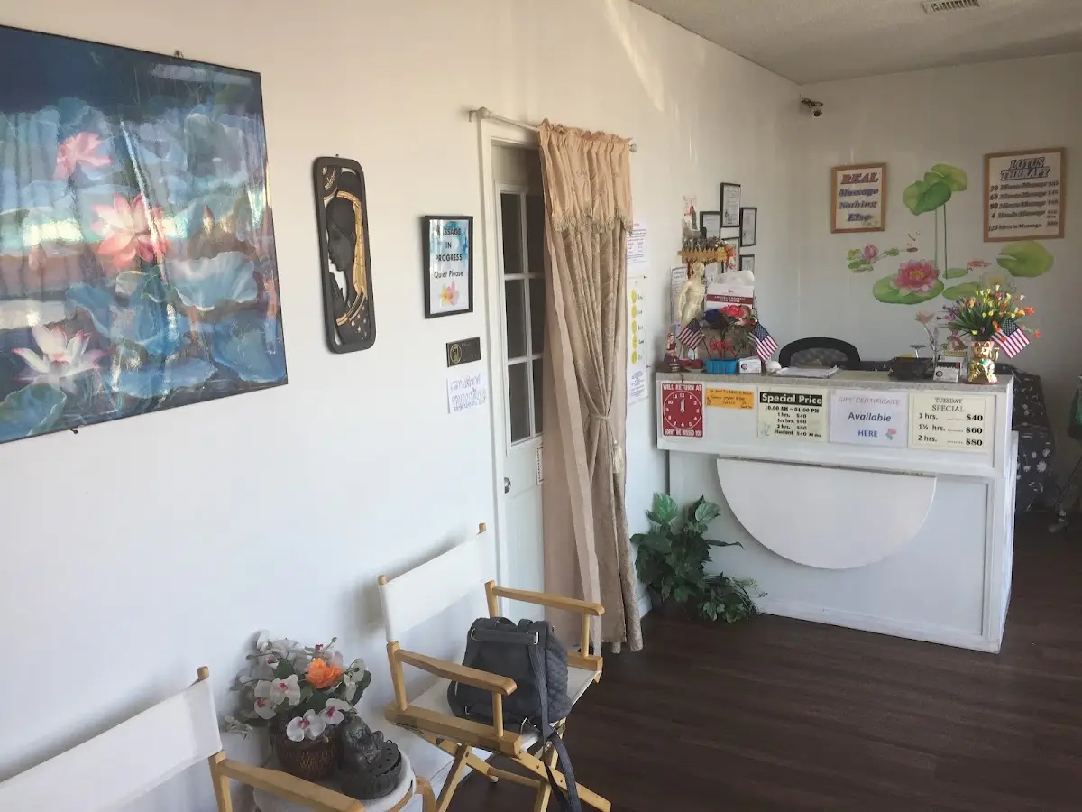 Lotus Therapy — Massage Therapy in Reseda Blvd, Los Angeles