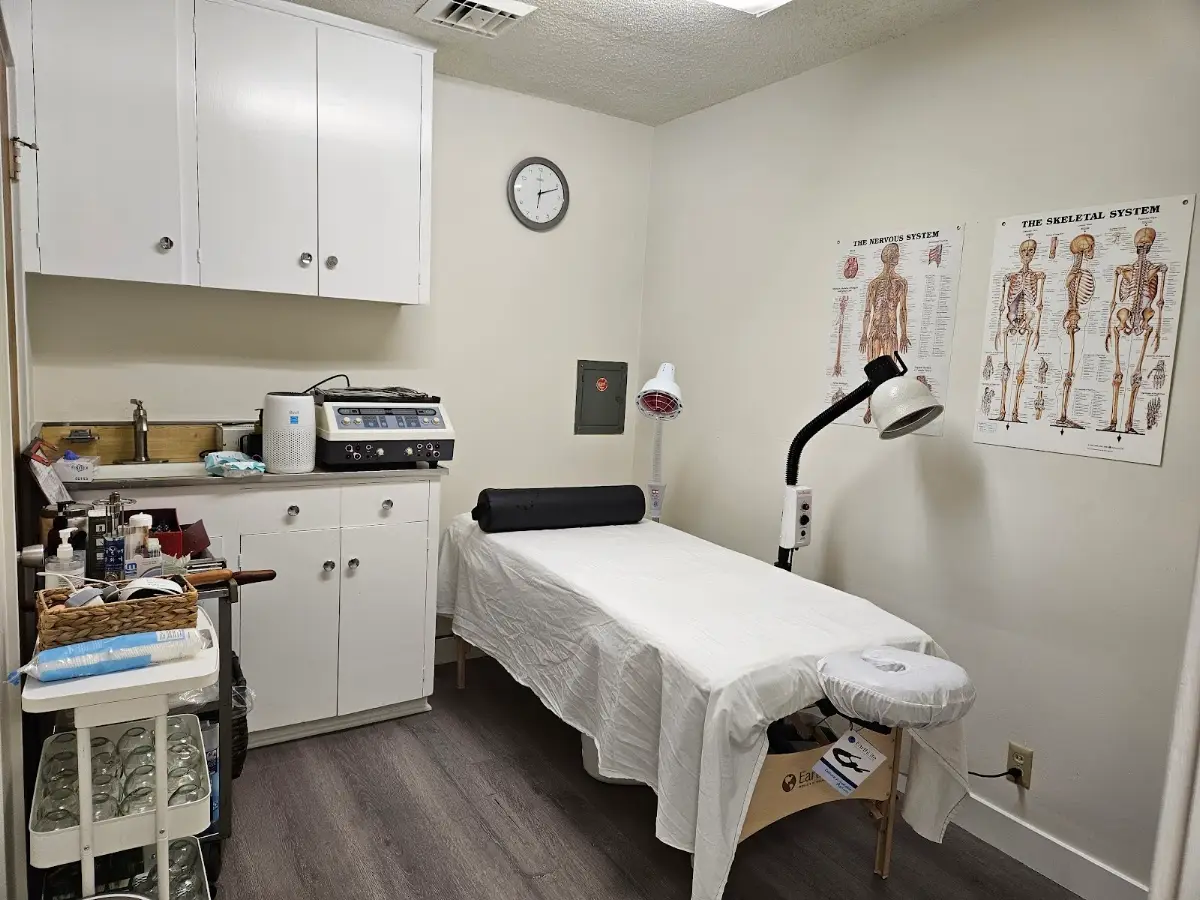 Nature Acupuncture & Herb Clinic 자연을 담은 한의원, 自然中医针灸诊所 — Acupuncture in Pasadena, Los Angeles